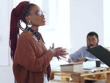  alt="COVID stalls closing of gender pay gap in travel and hospitality"  title="COVID stalls closing of gender pay gap in travel and hospitality" 